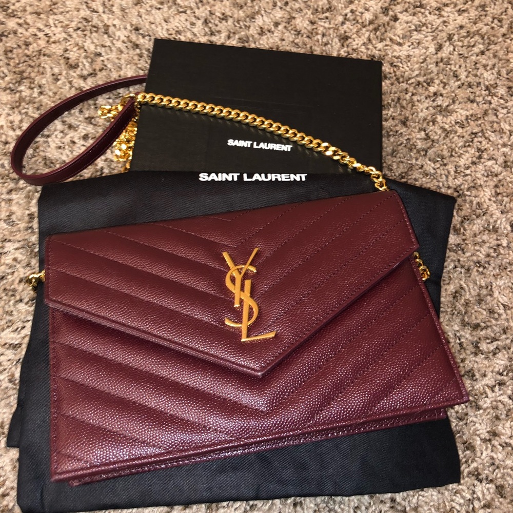 ‼️SOLD‼️ MONOGRAM CHAIN WALLET IN GRAIN DE POUDRE - Picture 3 of 8